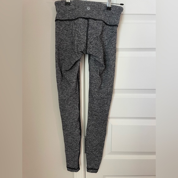 Lululemon Wunder Under low rise tight, heathered black, size 4, 28” inseam - Picture 2 of 3